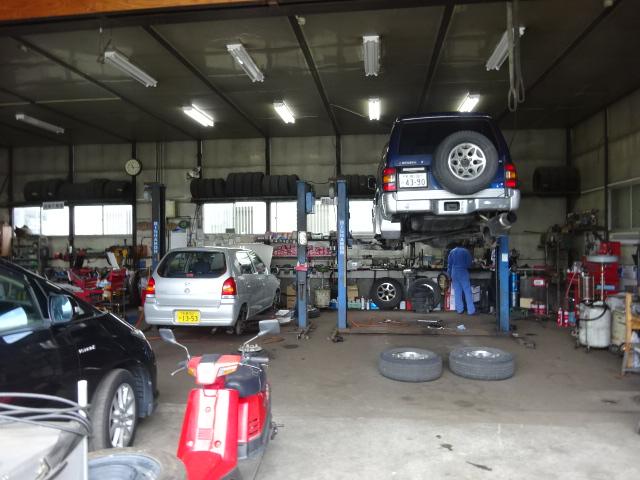 （有）丸真　真栄自動車整備工業4