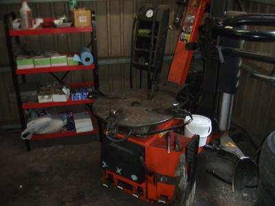 タイヤ持ち込み取り付け大歓迎です！！