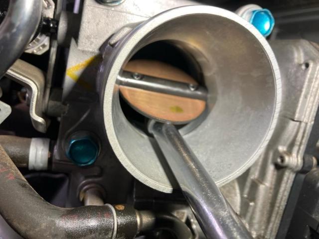 アイドリング不調時の対策｜スロットル清掃で燃費と安定性回復