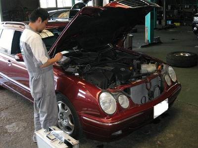 最新診断機による点検整備を実施