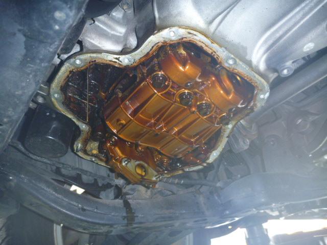 トヨタ　クルーガー　エンジンから”ガチャガチャ”異音がするのと、エンジンチェックランプの点灯の修理