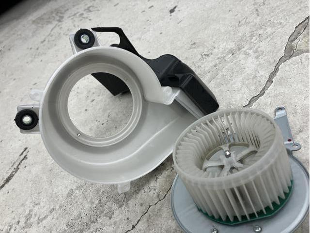 エスティマハイブリッド　AHR20W　ハイブリッドバッテリー　駆動用　交換　リビルド　チェックランプ　警告灯　HV　リビルト　大阪　阪南市