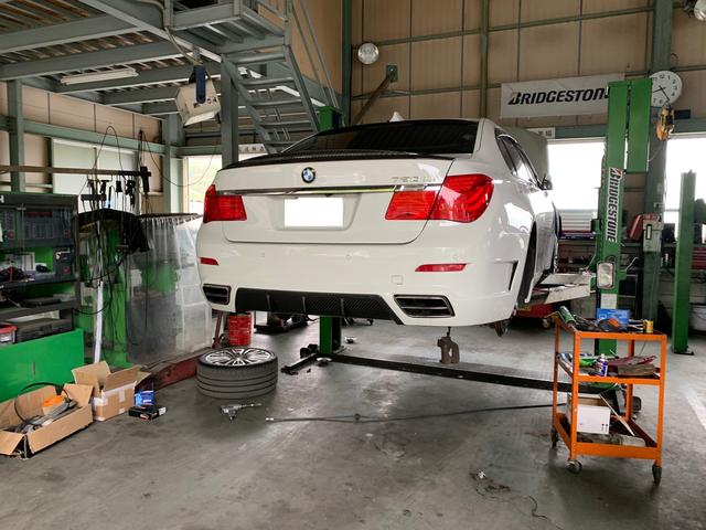 ＢＭＷ　Ｆ０２　７シリーズ　ブロアモーター交換等
