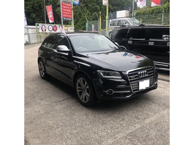 アウディ　ＳＱ５　エンジンオイル　ブレーキオイル交換です。