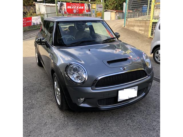 MINI　R56　クーパーｓ　車検で入庫です。