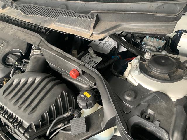 BMW　２シリーズ　エンジンオイル　バッテリー交換