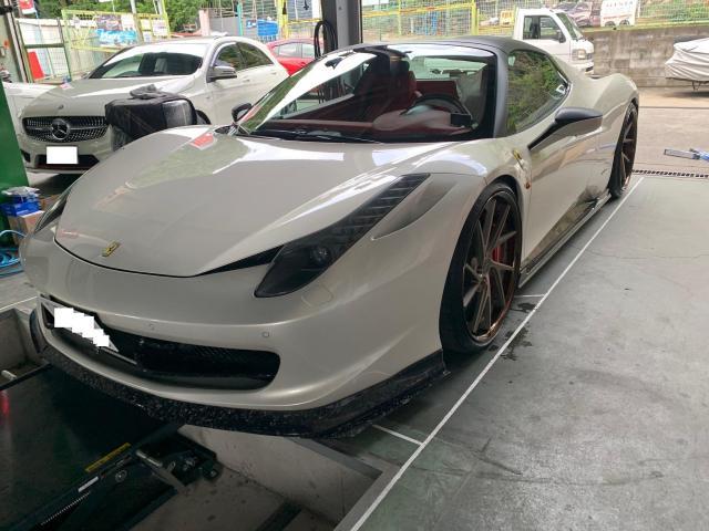 フェラーリ　F458　定期点検で入庫です。