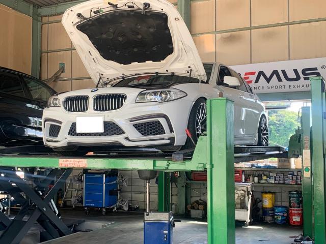 BMW　５シリーズ　F10　メカトロユニット交換