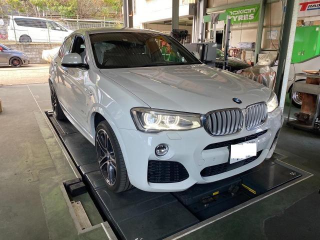 BMW　X4　エンジンオイル交換でご来店です。