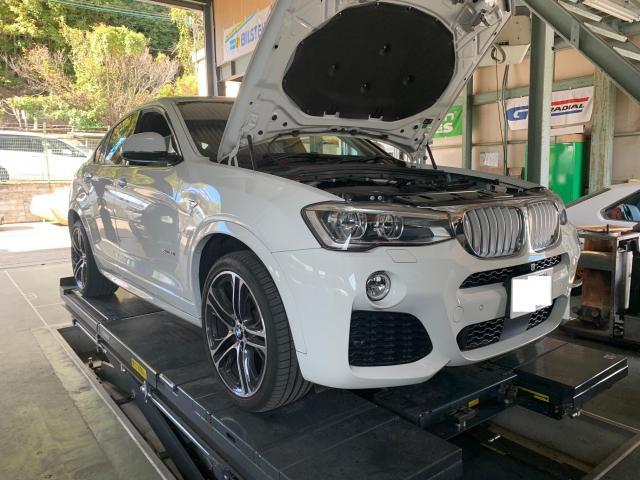 BMW　X4　エンジンオイル交換でご来店です。