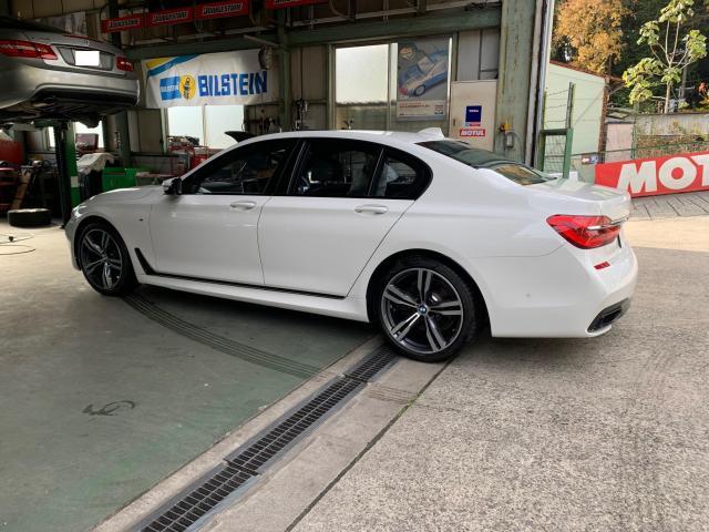 BMW　G11 ７シリーズ　エアサストラブルでご入庫です。
