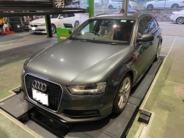 アウディ　A４アバント　車検整備でご入庫いただきました。