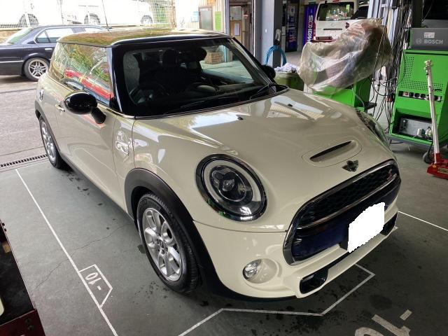 ＭＩＮI　Ｆ５６　車検整備でご入庫いです。