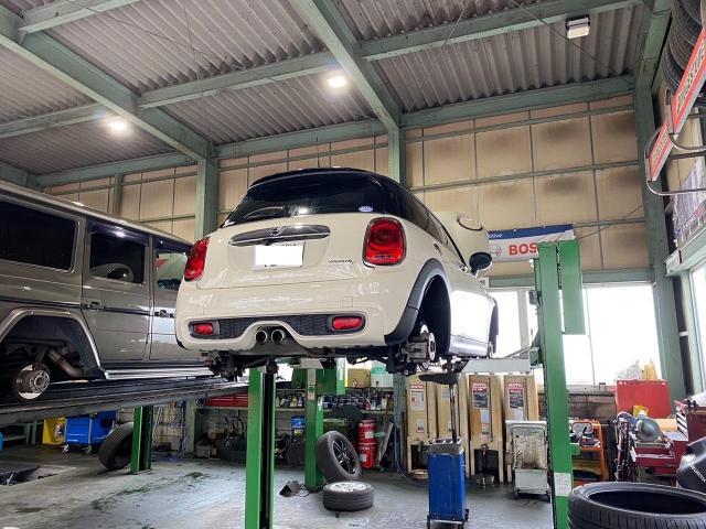 ＭＩＮI　Ｆ５６　車検整備でご入庫いです。