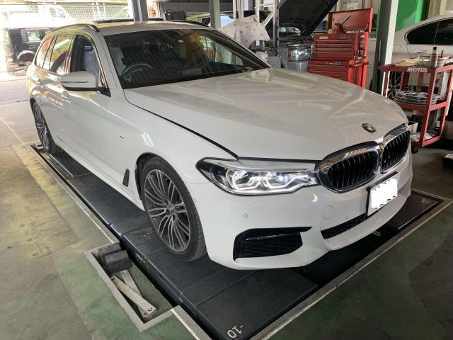 ＢＭＷ　Ｇ３１　５シリーズ　ブレーキパット交換です。