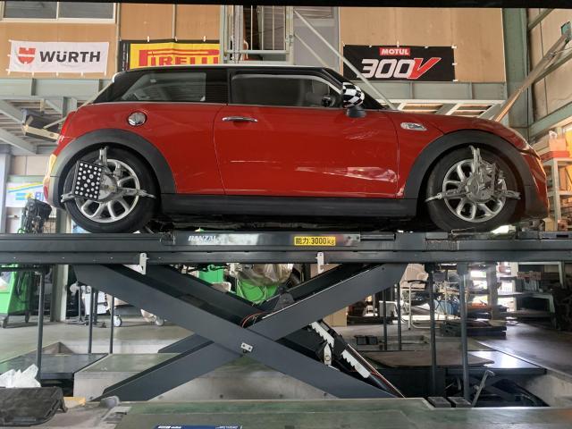 ＭＩＮＩ　ＭＩＮＩ　サスペンション・足回り修理・整備・足廻り異音・ロアアーム