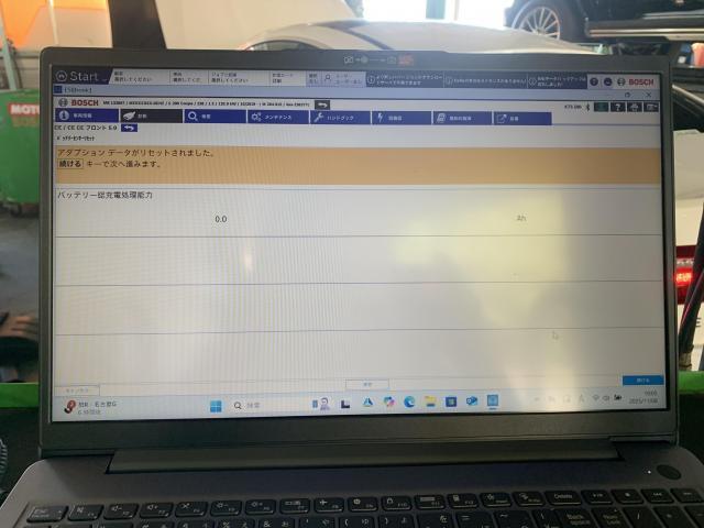 メルセデス・ベンツ　Ｅクラス　グー故障診断（コンピュータ診断）車検・バッテリー交換