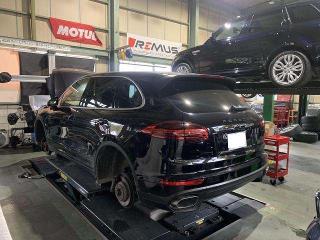 ポルシェ　カイエン　ホイール・タイヤ交換