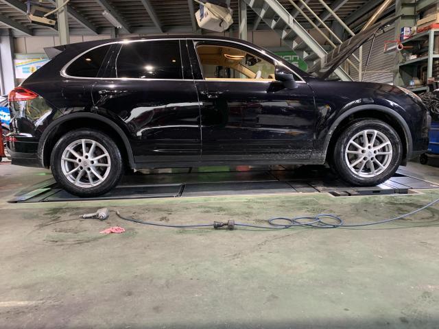 ポルシェ　カイエン　ホイール・タイヤ交換