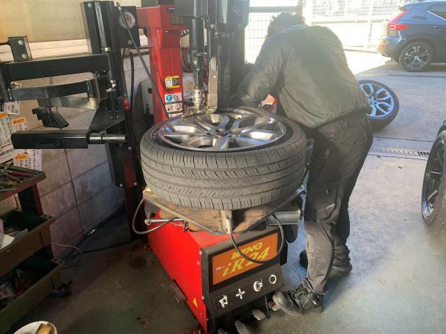 ランドローバー　レンジローバーイヴォーク　ホイール・タイヤ交換