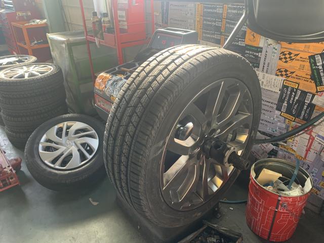 ランドローバー　レンジローバーイヴォーク　ホイール・タイヤ交換