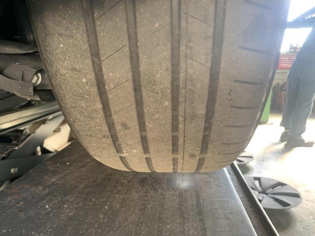 テスラ　モデル３　ホイール・タイヤ交換