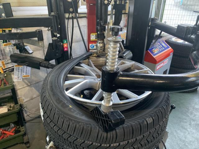 アウディ　ｅ－トロン　ホイール・タイヤ交換