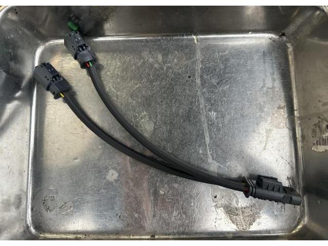 ＭＩＮＩ ワン 型式：SR16  メンテナンス WAKO'Sエンジンオイル交換 冷却水漏れ修理 サーモスタットハウジング交換　広島市 西区 商工センター