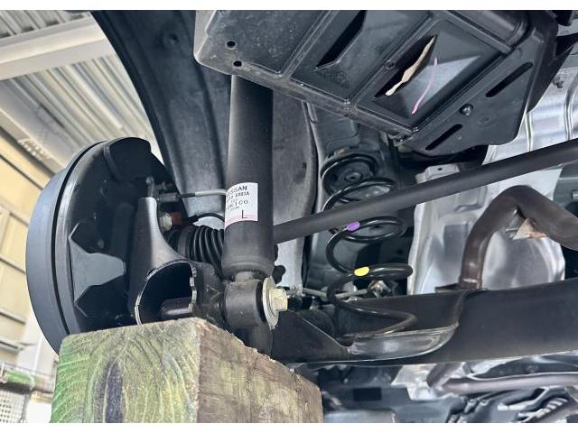 日産 オーラ 型式：FSNE13　サスペンション・足回りパーツ取付 BLITZ車高調整キット ダウンサス ドレスアップ　広島市 西区 商工センター