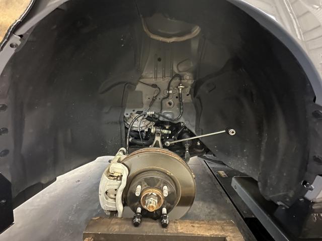 日産 オーラ 型式：FSNE13　サスペンション・足回りパーツ取付 BLITZ車高調整キット ダウンサス ドレスアップ　広島市 西区 商工センター