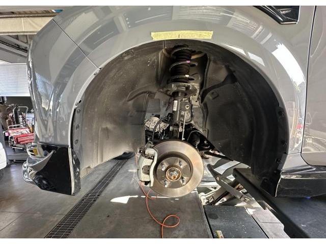 日産 オーラ 型式：FSNE13　サスペンション・足回りパーツ取付 BLITZ車高調整キット ダウンサス ドレスアップ　広島市 西区 商工センター