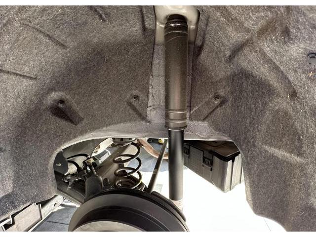 日産 オーラ 型式：FSNE13　サスペンション・足回りパーツ取付 BLITZ車高調整キット ダウンサス ドレスアップ　広島市 西区 商工センター