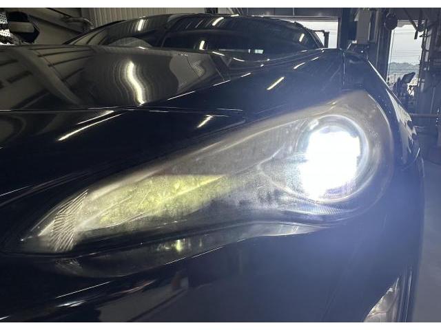 トヨタ ８６ 型式：ZN6　ヘッドライトクリーニング 黄ばみ 汚れ 除去 ボディメンテナンス ヘッドライト光度不足解消　広島市 西区 商工センター
