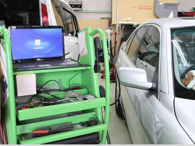 各メーカー対応スキャンツール完備！