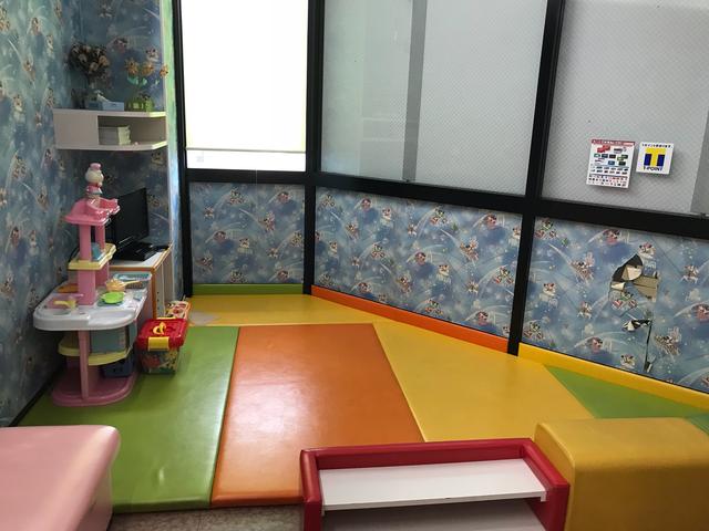 （株）ＥＮＥＯＳ　ウイング　湾岸浦安フリートＴＳ　店内ＫＩＤＳスペースも完備してます！