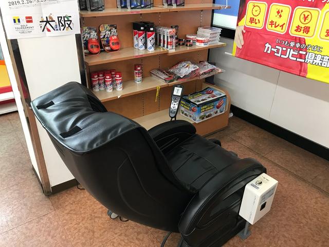 （株）ＥＮＥＯＳ　ウイング　湾岸浦安フリートＴＳ　店内　マッサージチェアーもございます！