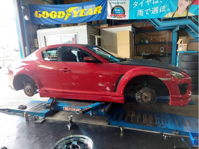 RX-8のホイール入れ替えです。お持ち込み作業。