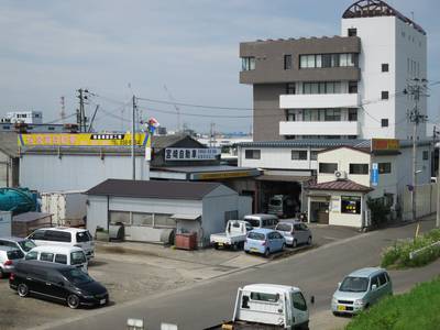 各ディーラーの協力工場です