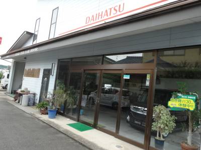 新車・中古車販売もおまかせください