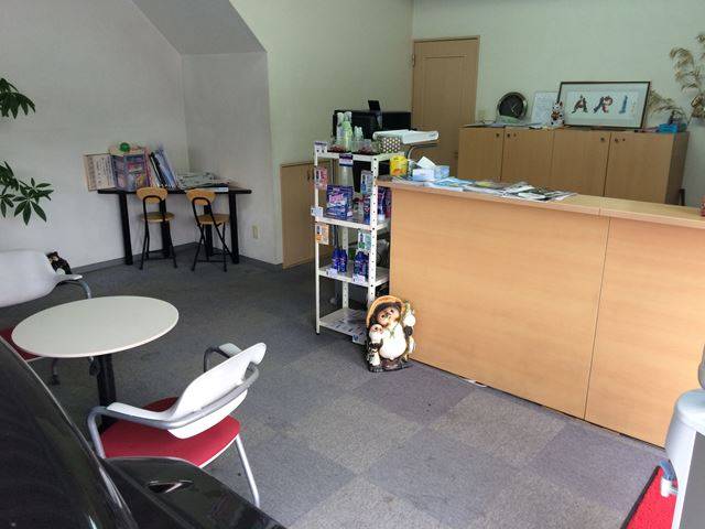 お車のご相談、こちらの受付でお伺いします。