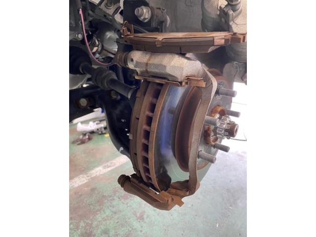 ブレーキなき止め! (西脇市)<一日車検・交換・コーティング・保険>