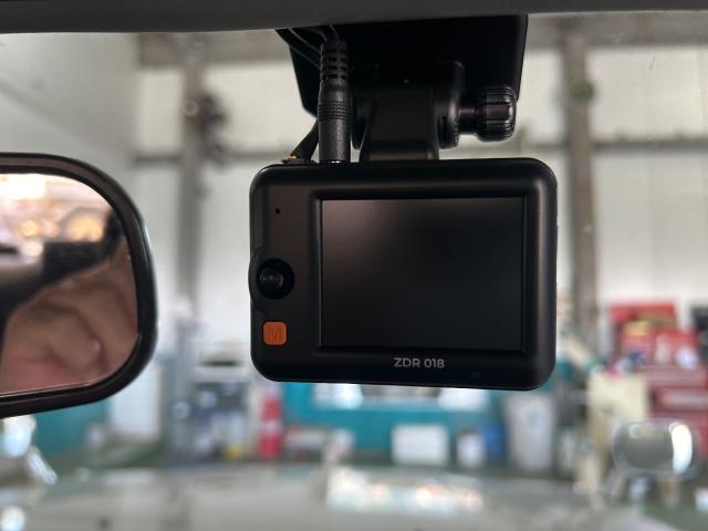 セドリック　内装品取付