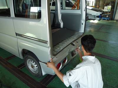 小さなキズや凹みから事故車まで