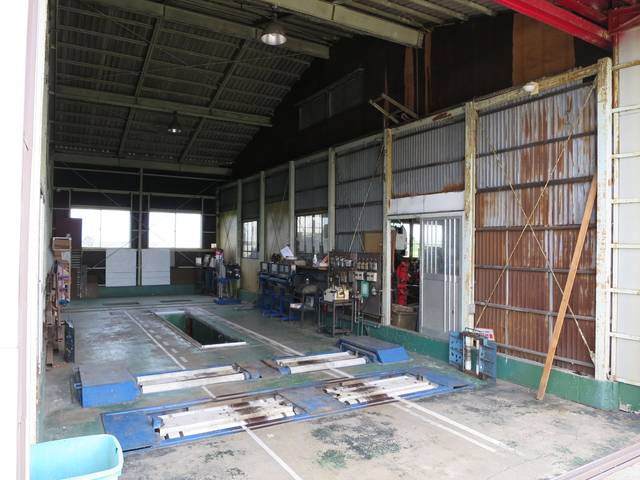 （有）奥山自動車整備工場3