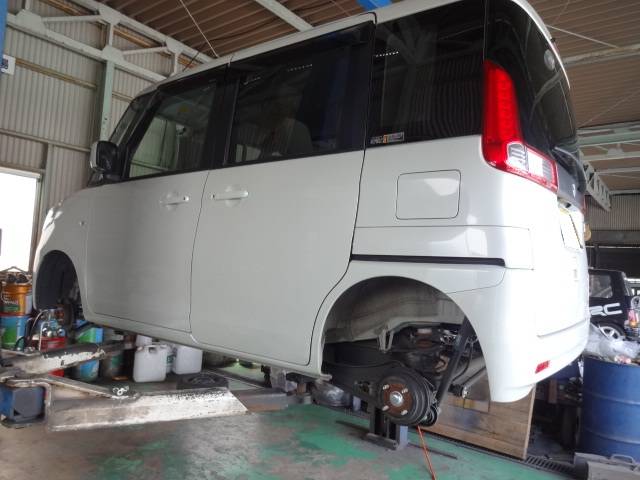 熟練メカニックがメンテナンスを担当します