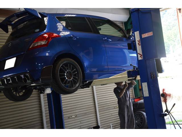国家資格を持った整備士があなたの大切な愛車を整備いたします。