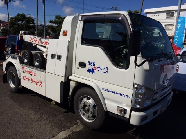 レッカー車完備しております！