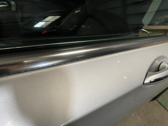 BMW 7シリーズ　窓　メッキモール磨き