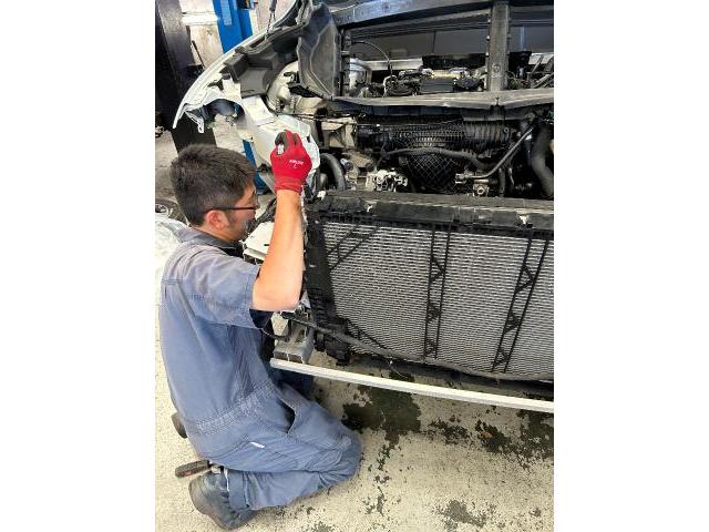 ボルボ ＸＣ６０　エアコンコンプレッサー交換