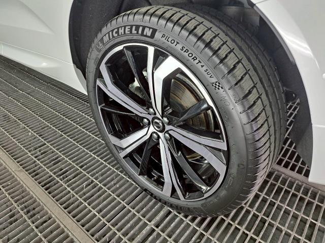 ボルボ　ＸＣ６０　ボディコーティング　暑い夏の洗車の時間を減らしたい方！！